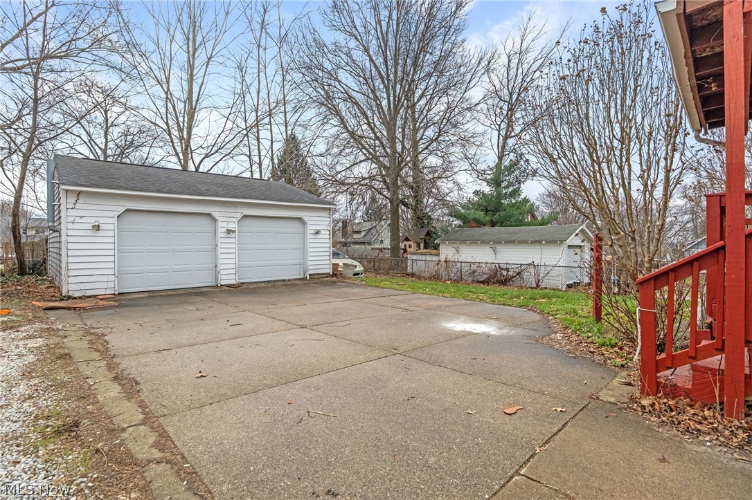 1516 Newton Street Akron OH 44305