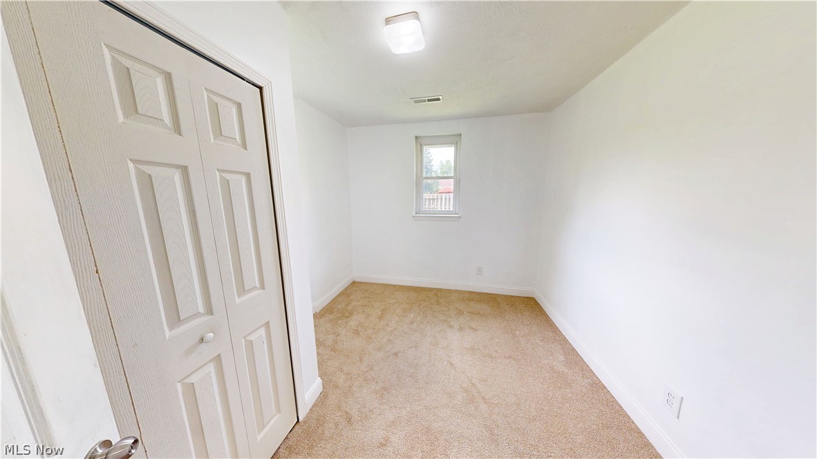 16702 Findlay Street Chagrin Falls OH 44023