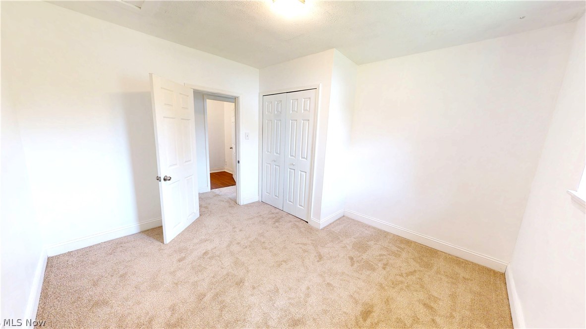 16702 Findlay Street Chagrin Falls OH 44023