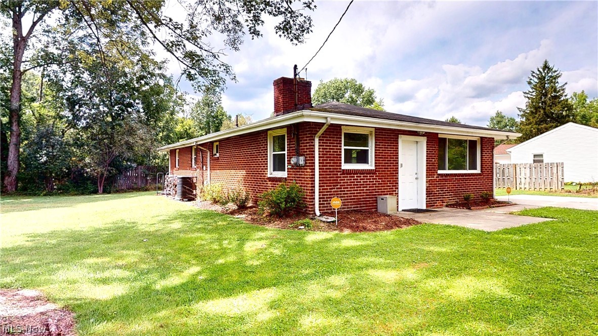 16702 Findlay Street Chagrin Falls OH 44023