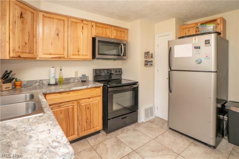 184 Ambrose Avenue NW Canton OH 44708