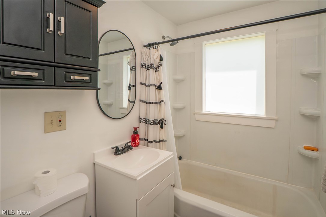 184 Ambrose Avenue NW Canton OH 44708