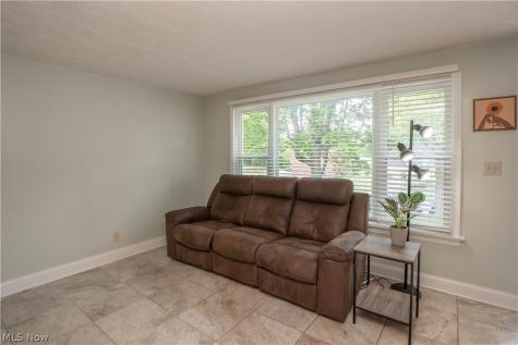 184 Ambrose Avenue NW Canton OH 44708