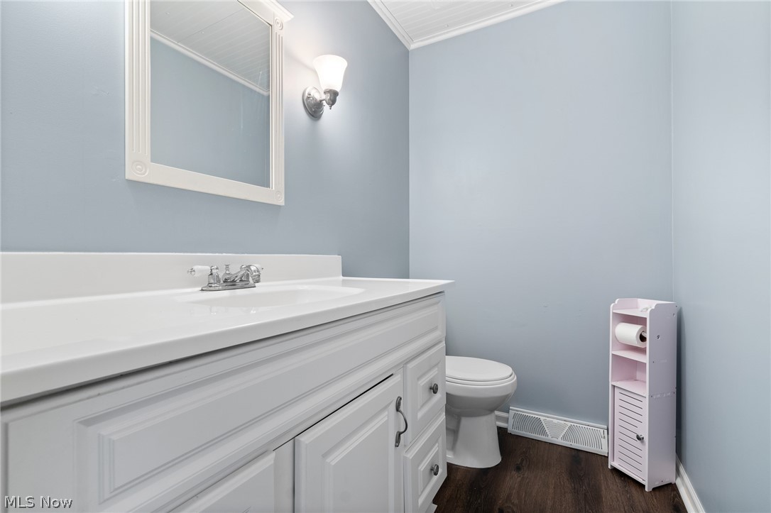 11179 Billingham Avenue NW Uniontown OH 44685