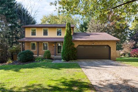 11179 Billingham Avenue NW Uniontown OH 44685