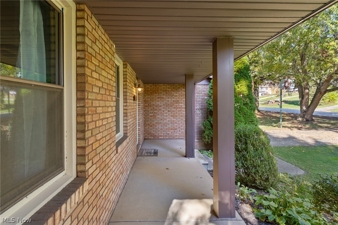 11179 Billingham Avenue NW Uniontown OH 44685
