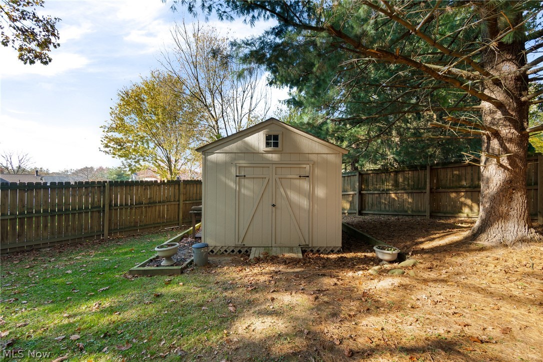 11179 Billingham Avenue NW Uniontown OH 44685