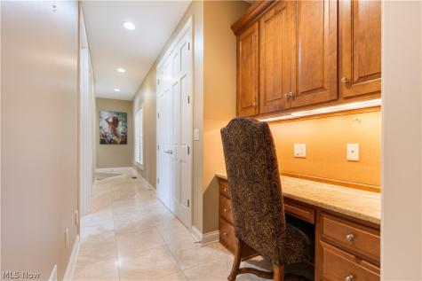 1544 Pilgrims Knob SE Canton OH 44709
