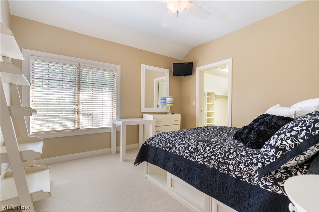 1544 Pilgrims Knob SE Canton OH 44709