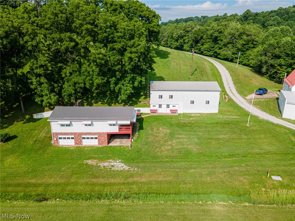 21569 State Route 16 Coshocton OH 43812