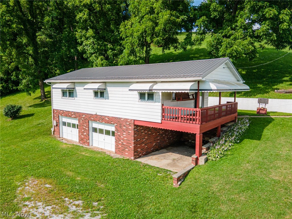 21569 State Route 16 Coshocton OH 43812