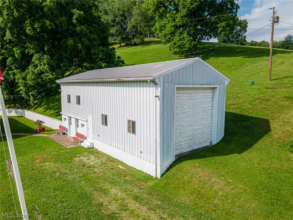 21569 State Route 16 Coshocton OH 43812