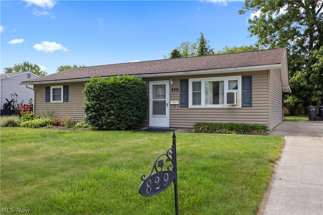 829 Delaware Avenue Elyria OH 44035