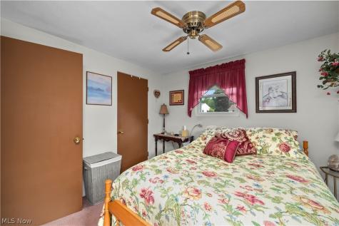 829 Delaware Avenue Elyria OH 44035