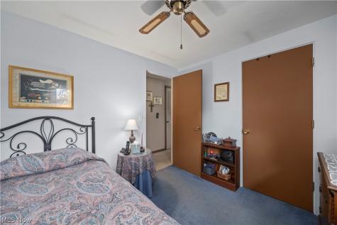 829 Delaware Avenue Elyria OH 44035
