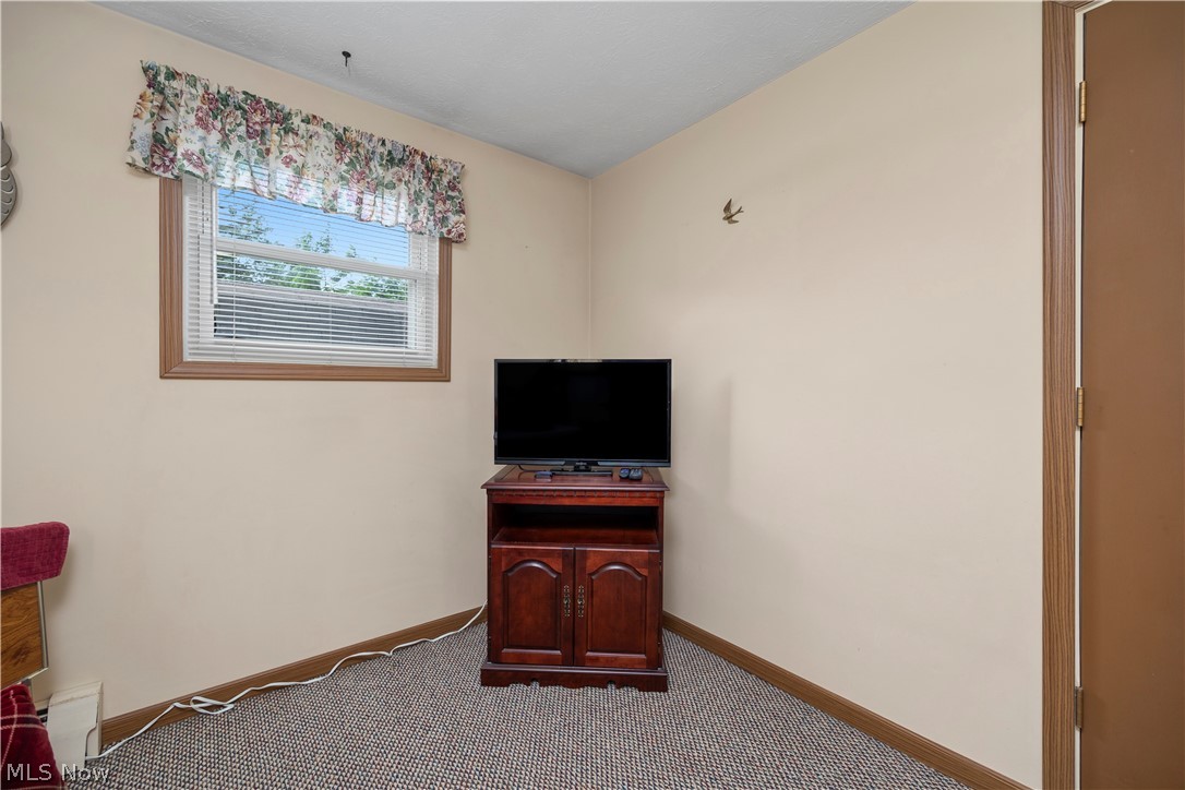 829 Delaware Avenue Elyria OH 44035