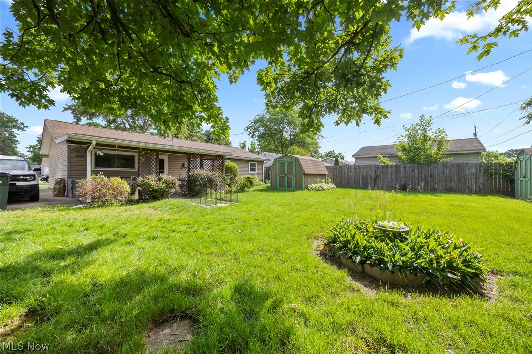 829 Delaware Avenue Elyria OH 44035