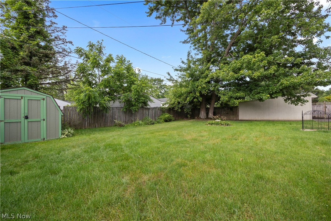 829 Delaware Avenue Elyria OH 44035