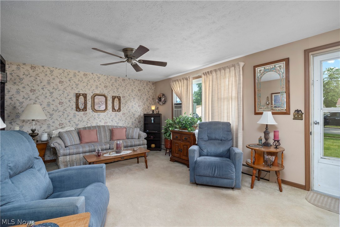 829 Delaware Avenue Elyria OH 44035