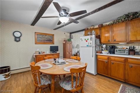 829 Delaware Avenue Elyria OH 44035