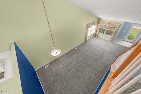 9097 Fern Cove E Olmsted Falls OH 44138