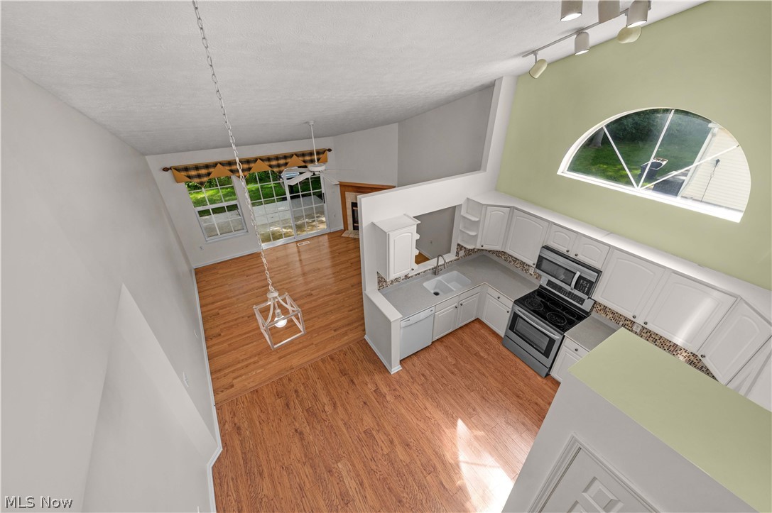 9097 Fern Cove E Olmsted Falls OH 44138
