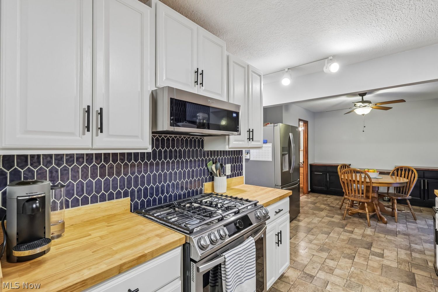 540 Ravine View Drive Akron OH 44303