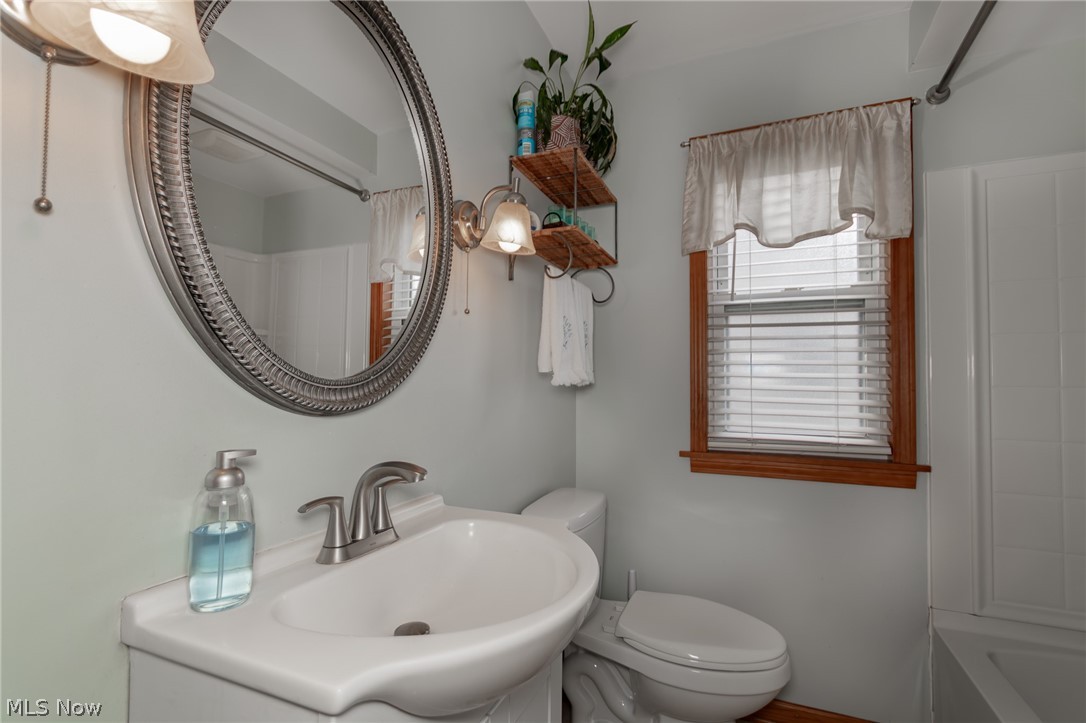 281 E 286th Street Willowick OH 44095