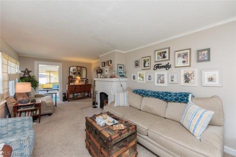 5364 Summit Road Lyndhurst OH 44124