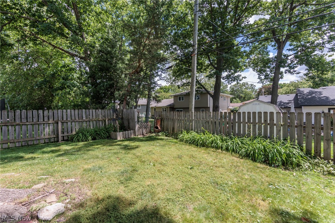 5364 Summit Road Lyndhurst OH 44124
