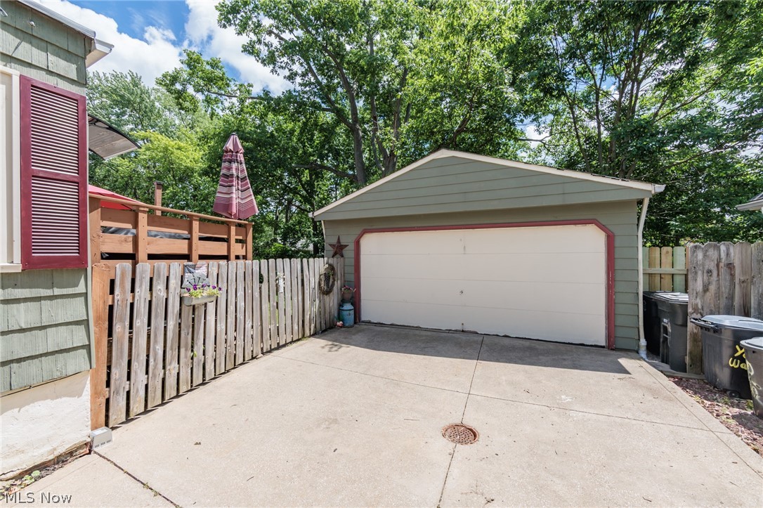 5364 Summit Road Lyndhurst OH 44124