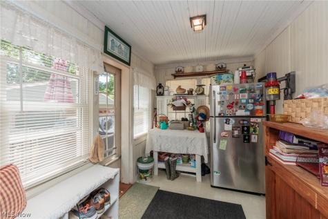 5364 Summit Road Lyndhurst OH 44124