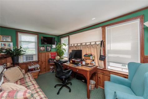 5364 Summit Road Lyndhurst OH 44124