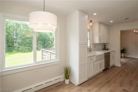 17684 Alexander Road Walton Hills OH 44146