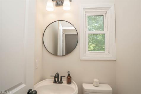 17684 Alexander Road Walton Hills OH 44146