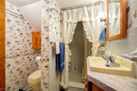 2108 S Arch Avenue Alliance OH 44601