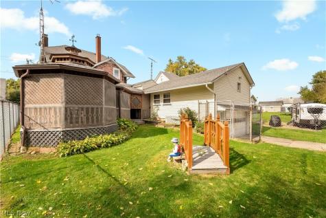 2108 S Arch Avenue Alliance OH 44601