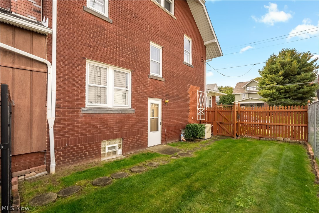 2108 S Arch Avenue Alliance OH 44601