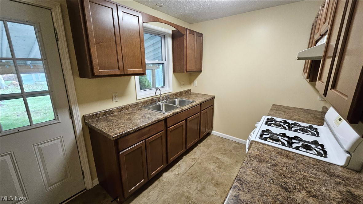 1040 Moneta Avenue Aurora OH 44202