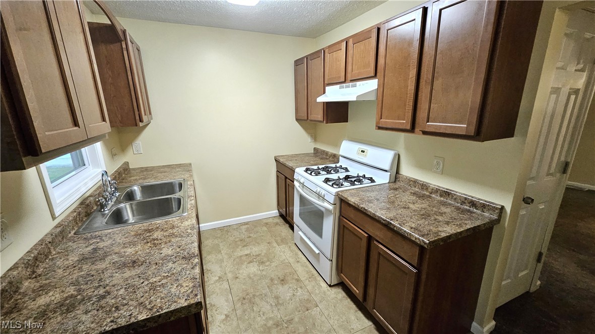 1040 Moneta Avenue Aurora OH 44202