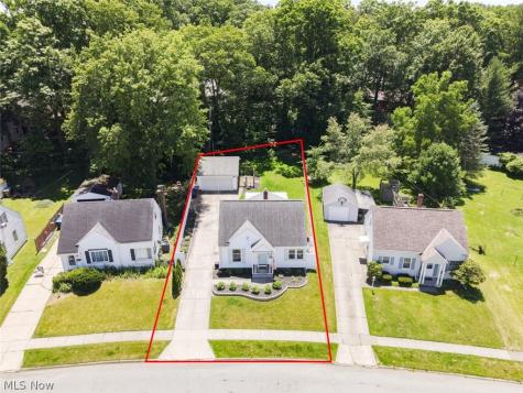 2268 Parkview Drive Cuyahoga Falls OH 44223