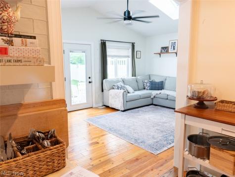 2268 Parkview Drive Cuyahoga Falls OH 44223