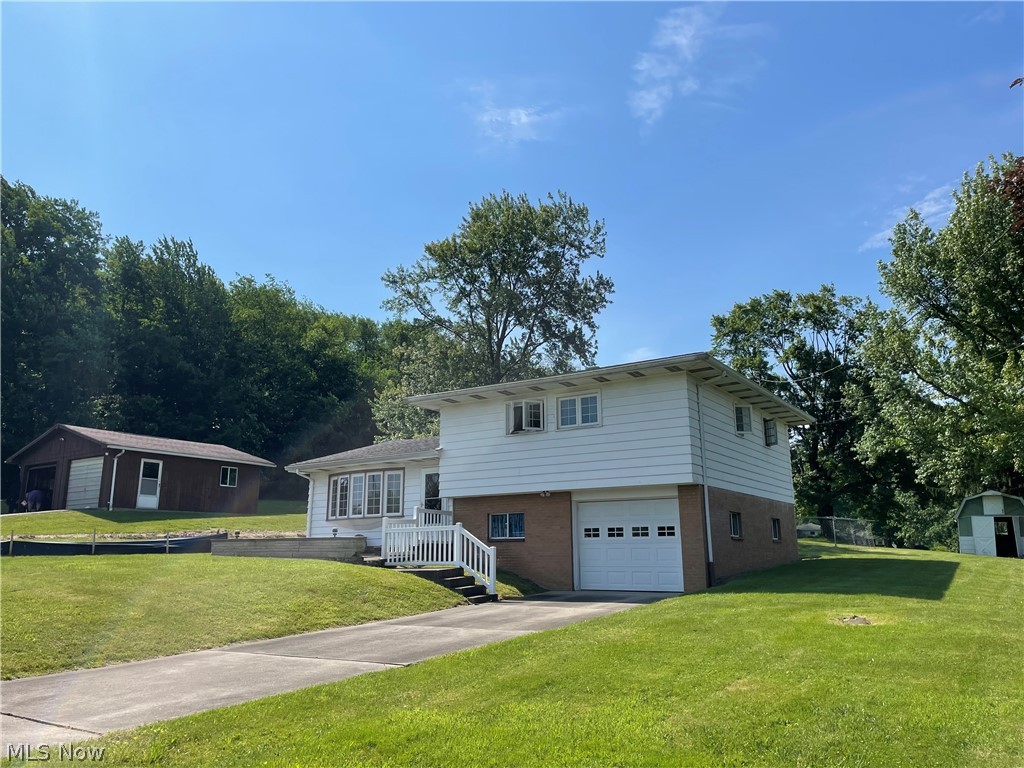 47647 Lyman Drive East Liverpool OH 43920