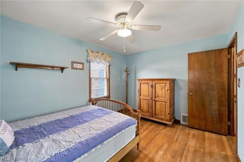 13739 Rybak Avenue Garfield Heights OH 44125