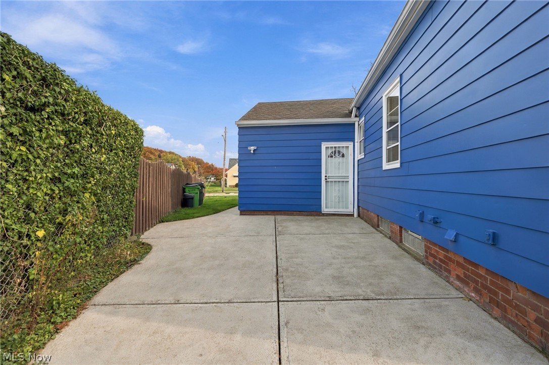 13739 Rybak Avenue Garfield Heights OH 44125