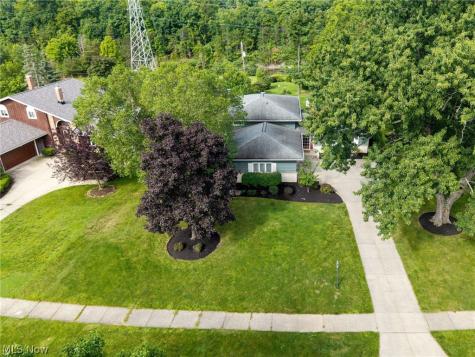 5058 Millwood Drive Broadview Heights OH 44147