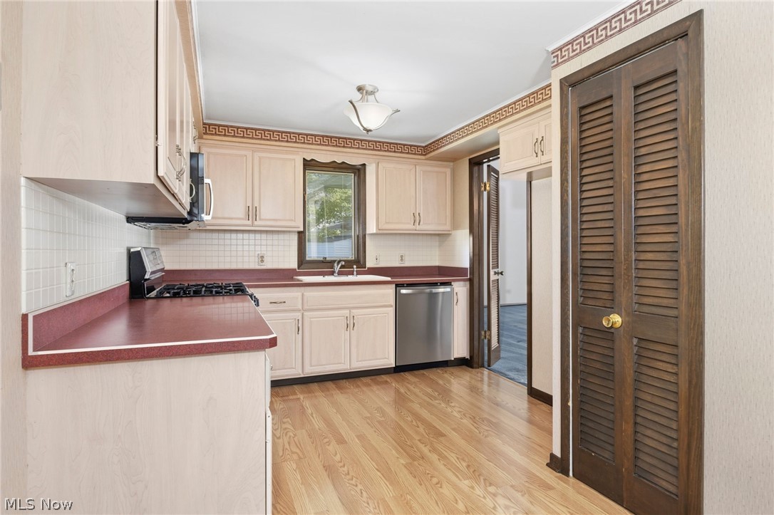 5058 Millwood Drive Broadview Heights OH 44147