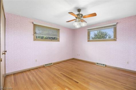5058 Millwood Drive Broadview Heights OH 44147