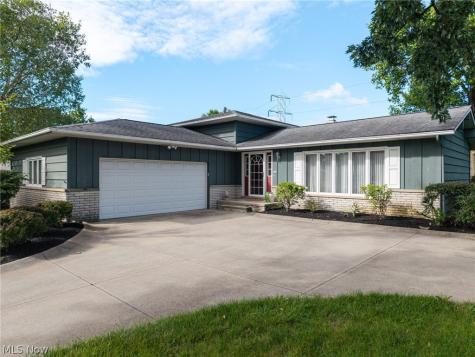 5058 Millwood Drive Broadview Heights OH 44147