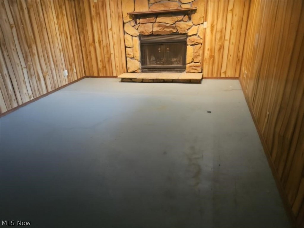 17626 Lois Way Doylestown OH 44230